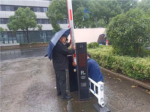 臺(tái)風(fēng)11_副本.jpg 臺(tái)風(fēng)11_副本.jpg